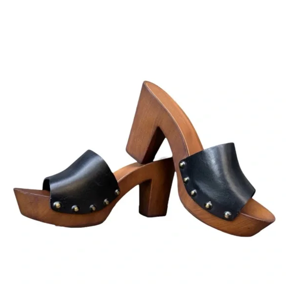 Ariat Women's Unbridled Lennon Platform
Sandal Black Leather Size: 38 (7.5) - Picture 4 of 14